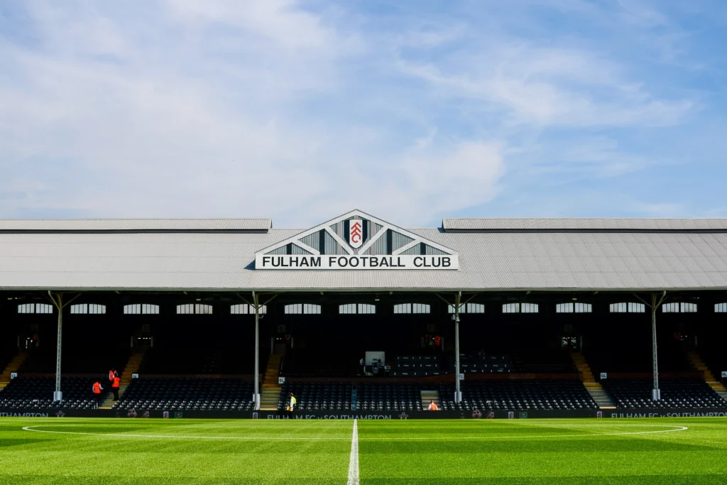 Het Craven Cottage Stadion in Londen