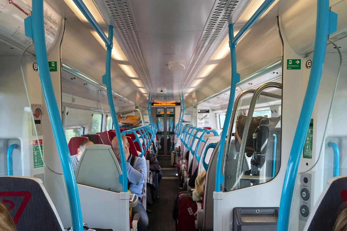 Het interieur van de Gatwick Express trein in Londen