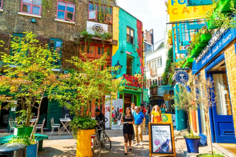 Bezoek de bijzondere Neal's Yard in Londen