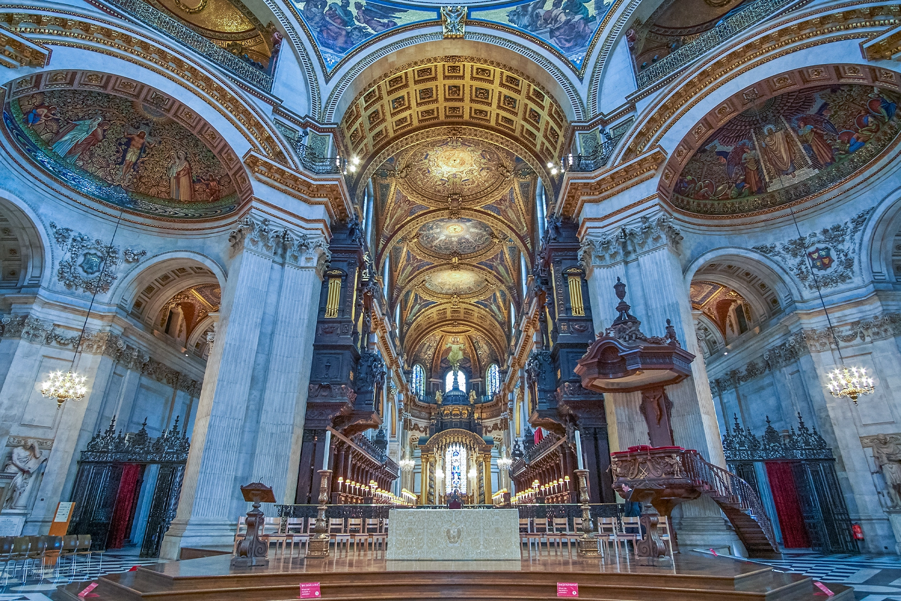 Interieur van de St. Paul's Cathedral in Londen